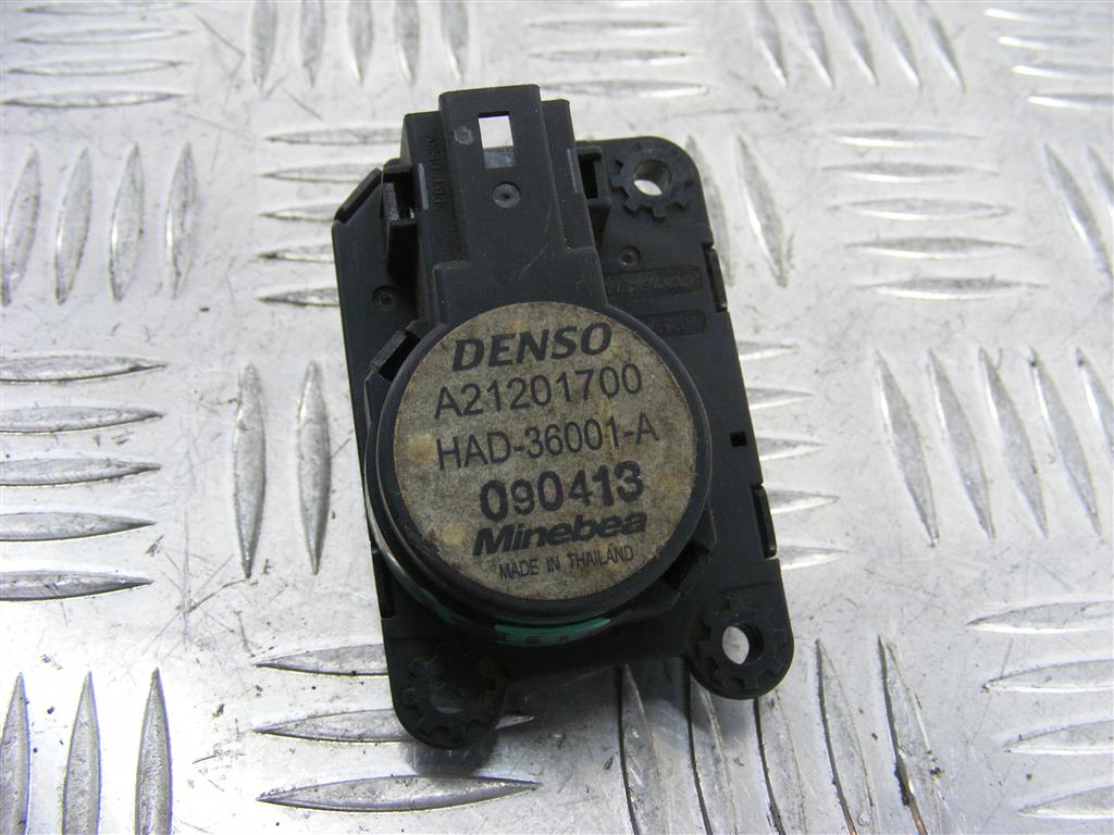 Моторчик заслонки печки