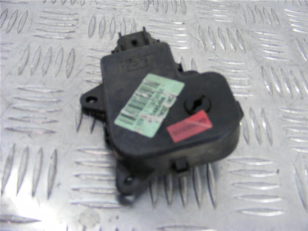 Моторчик заслонки печки