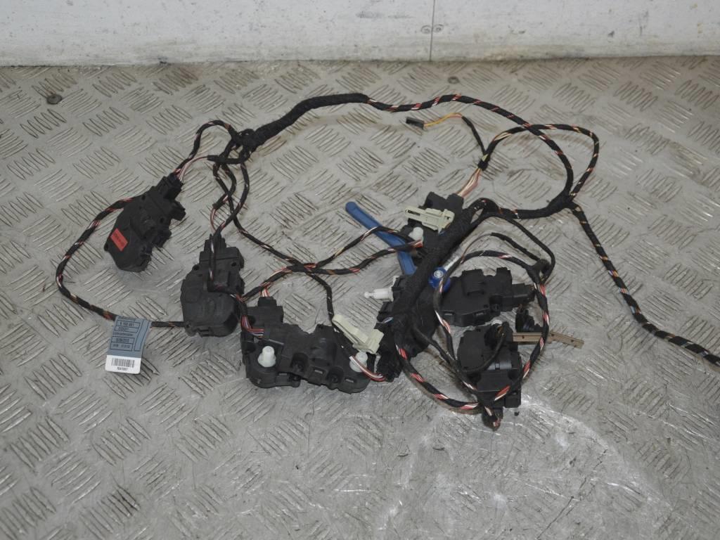 Моторчик заслонки печки