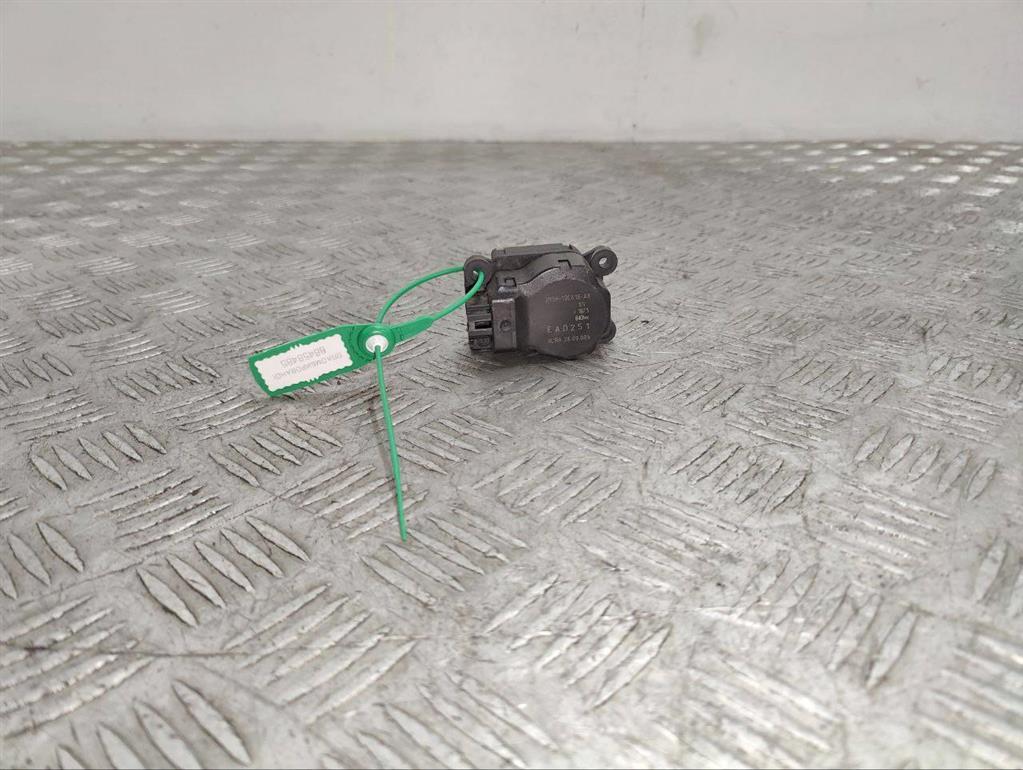 Моторчик заслонки печки