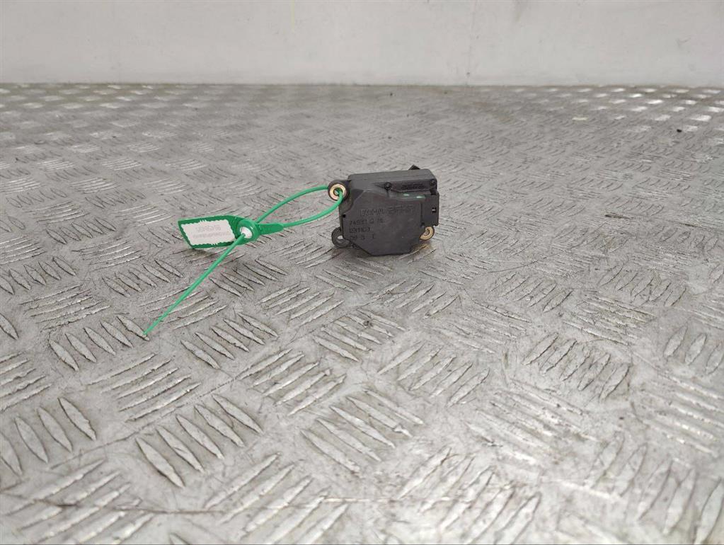 Моторчик заслонки печки