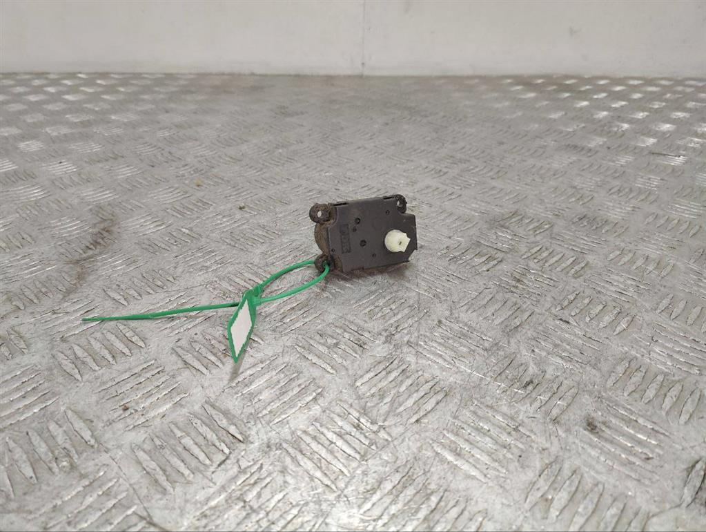 Моторчик заслонки печки