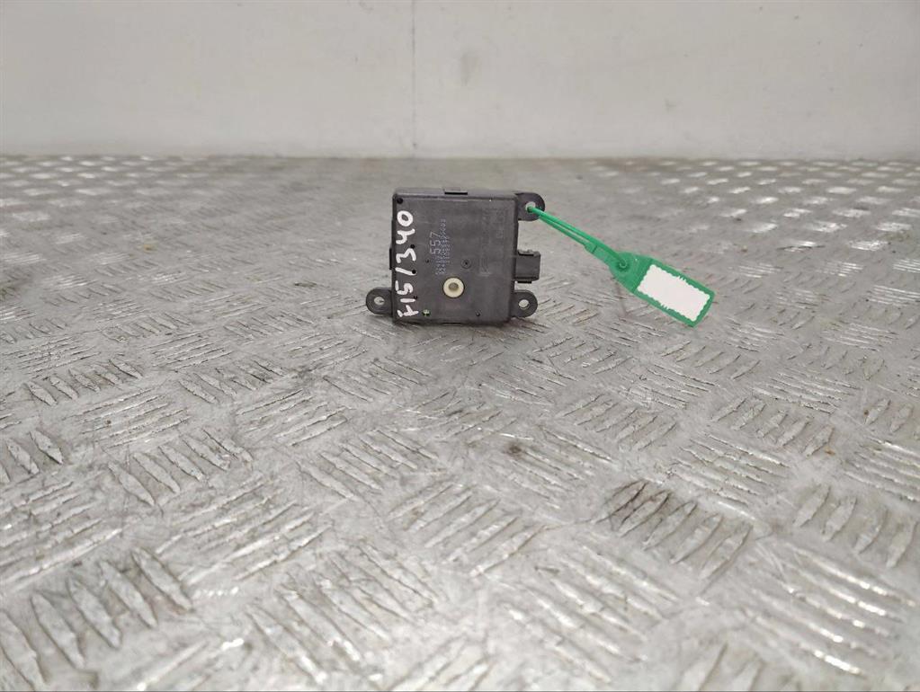 Моторчик заслонки печки