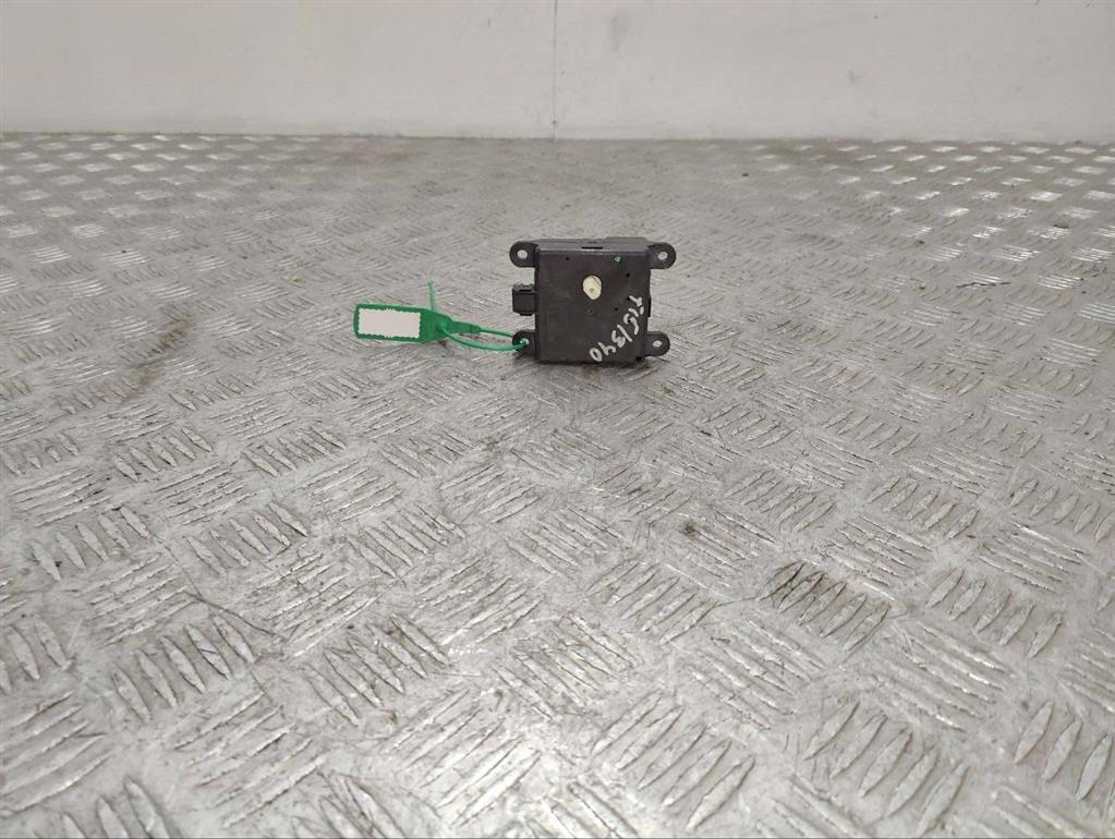 Моторчик заслонки печки