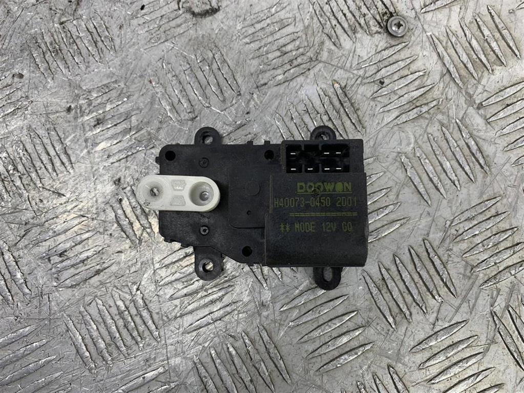 Моторчик заслонки печки