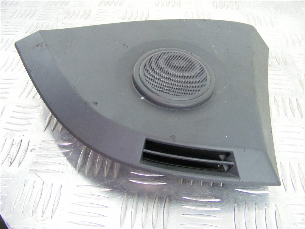 Накладка декоративная на торпедо Renault Espace 4 (2003-2010) 8200122311