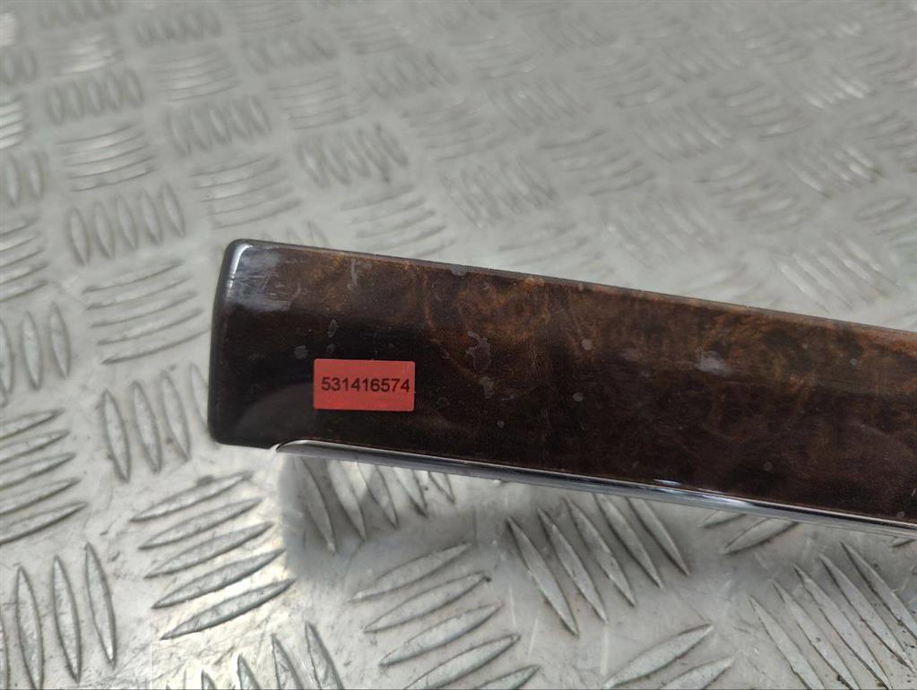 Накладка декоративная на торпедо