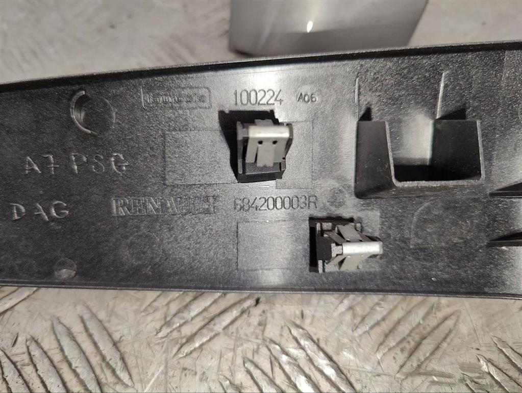 Накладка декоративная на торпедо