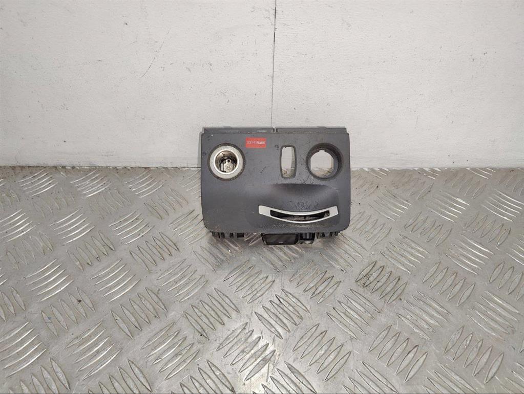 Накладка декоративная на торпедо