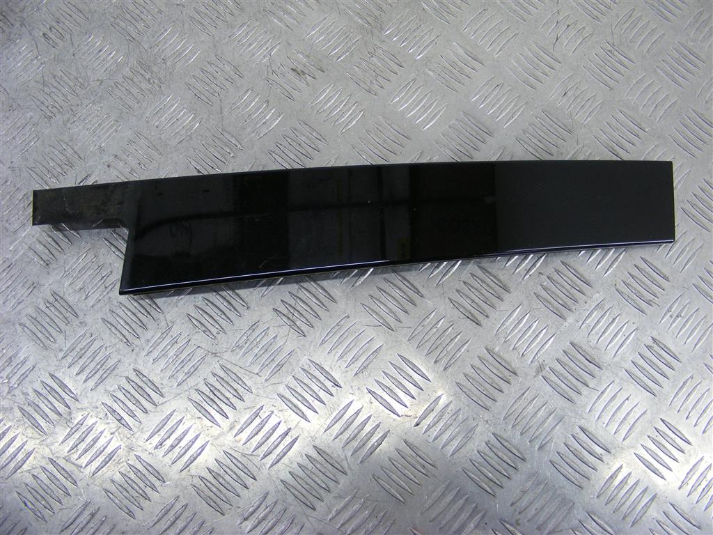 Накладка двери задней левой