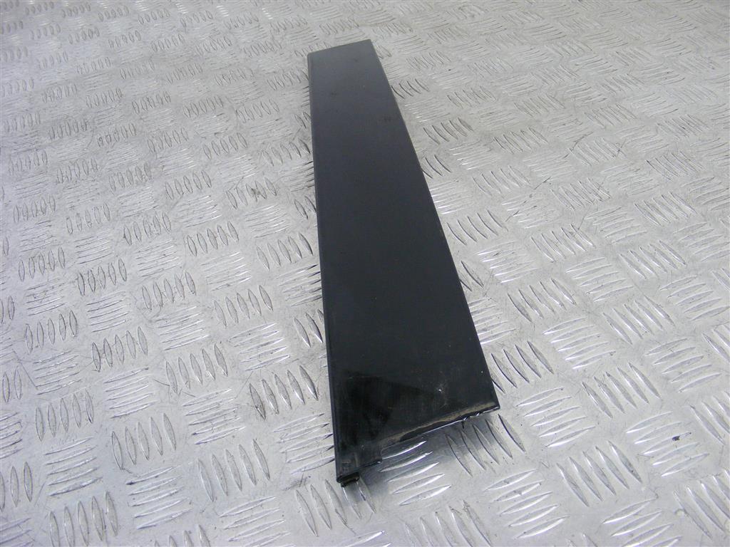 Накладка двери задней левой