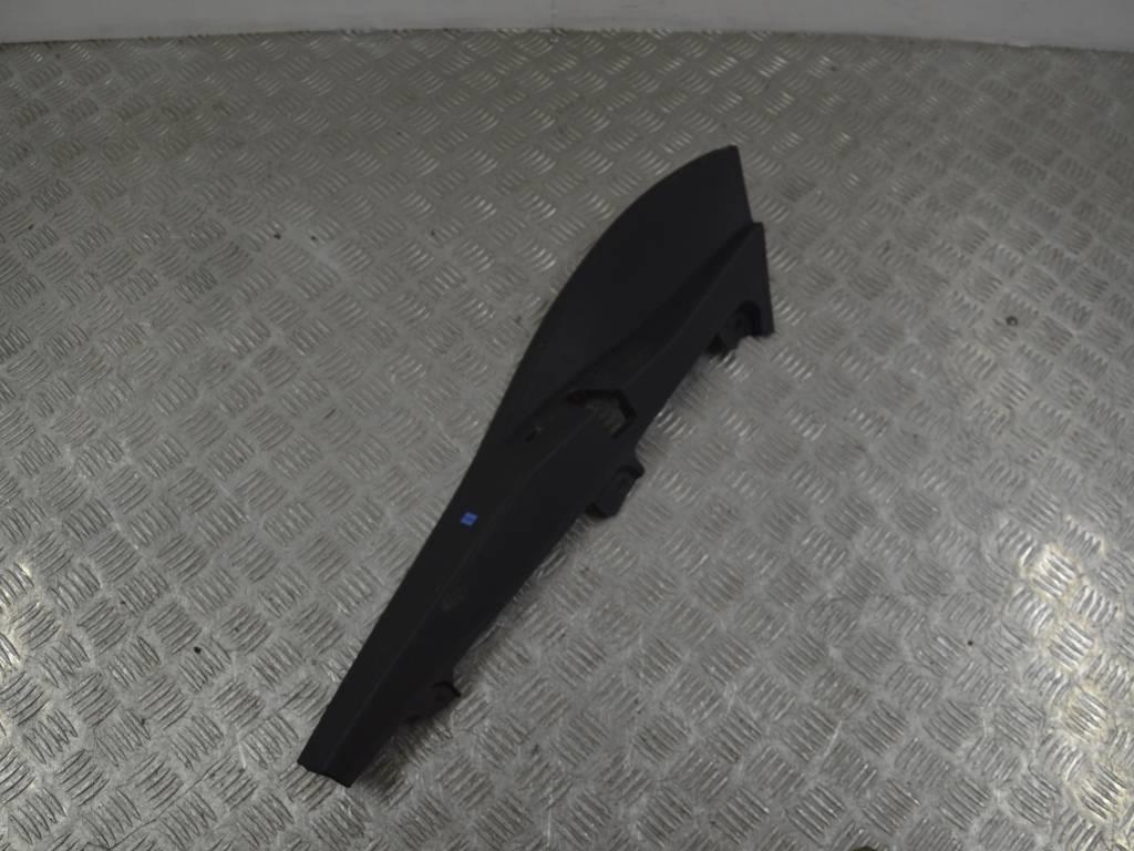 Накладка двери задней левой