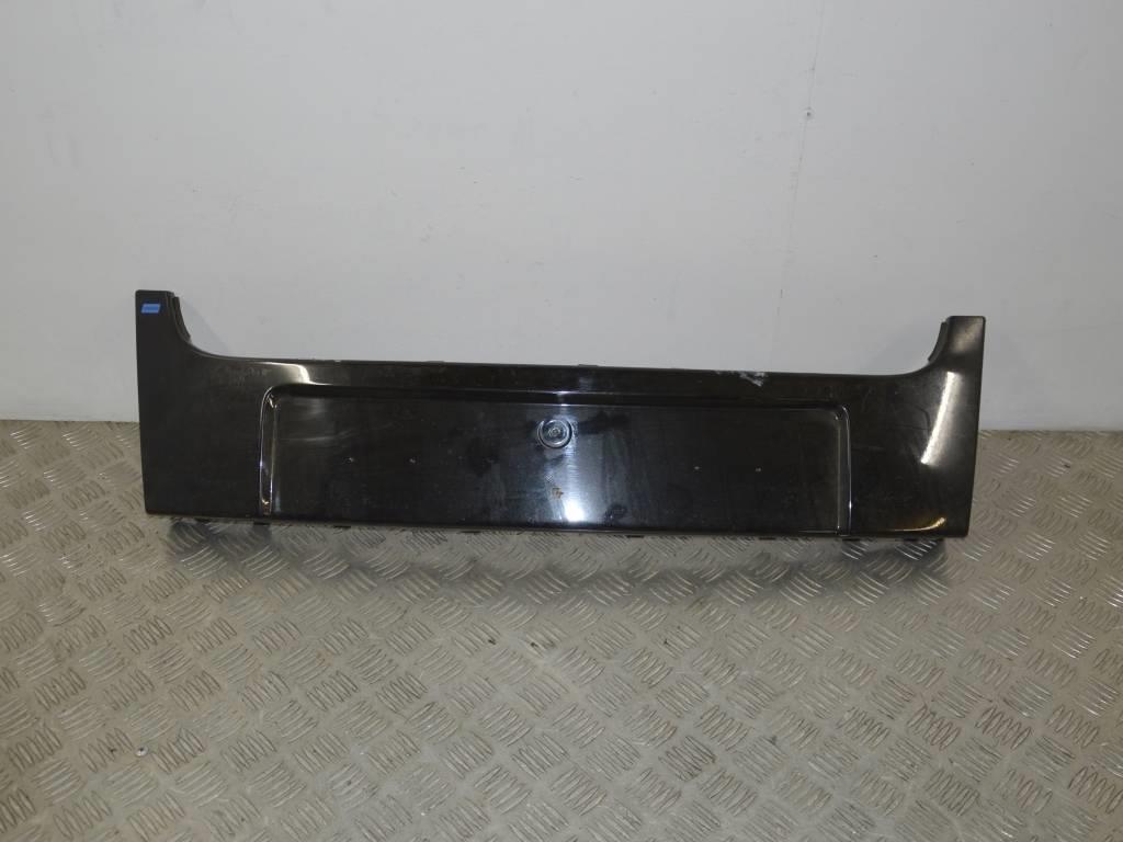 Накладка на бампер