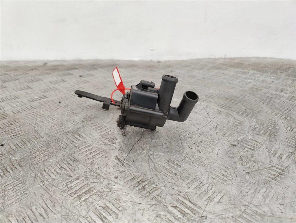 Насос антифриза дополнительный