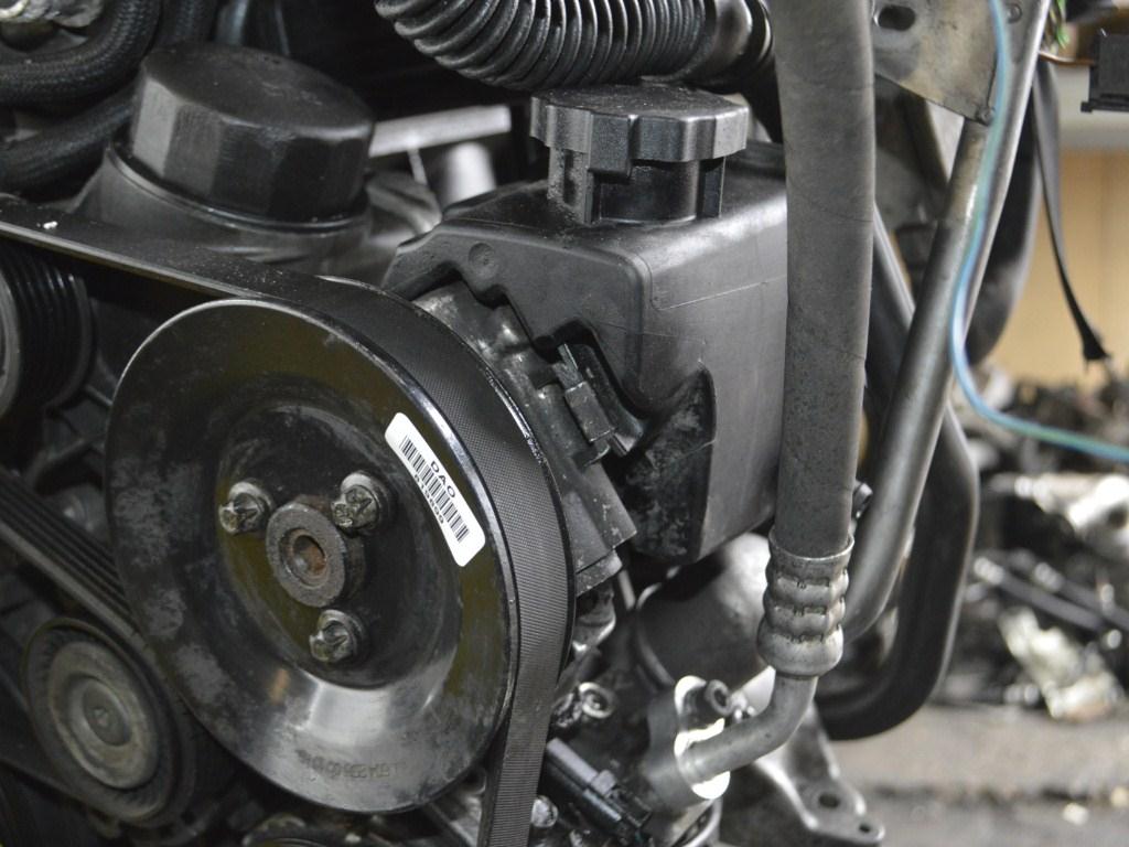 Насос гидроусилителя руля