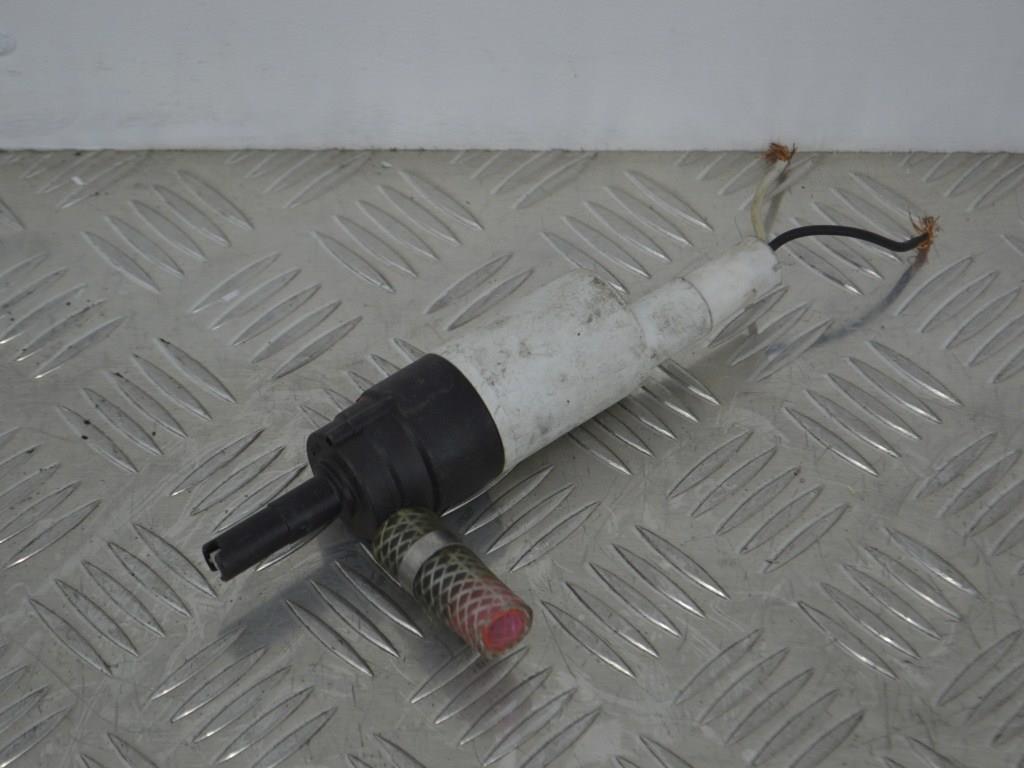 Насос (моторчик) омывателя фар Renault Espace 4 (2003-2010) 7700813676