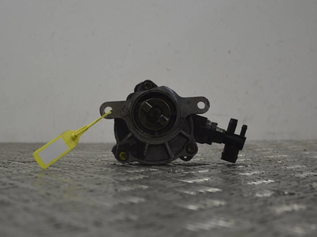 Насос вакуумный