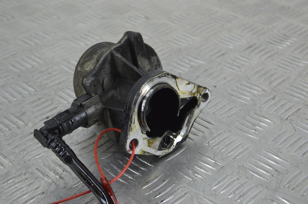 Насос вакуумный