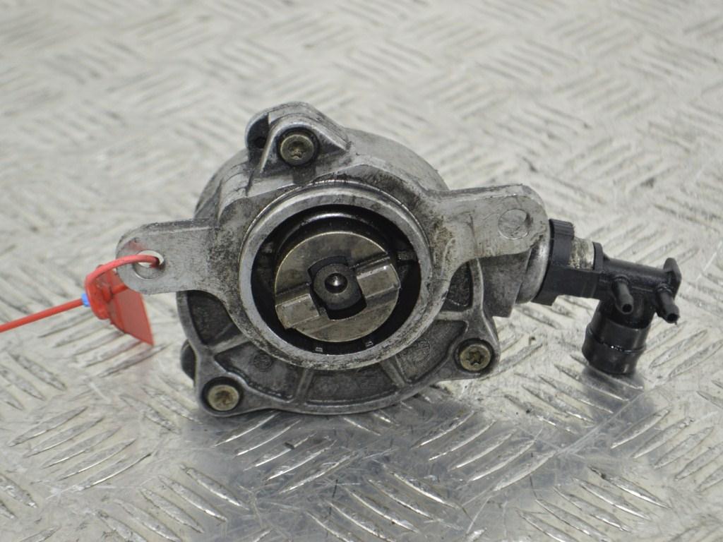 Насос вакуумный