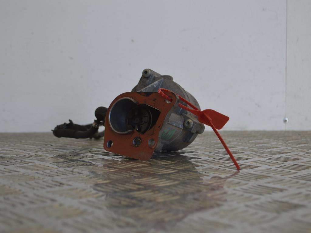 Насос вакуумный