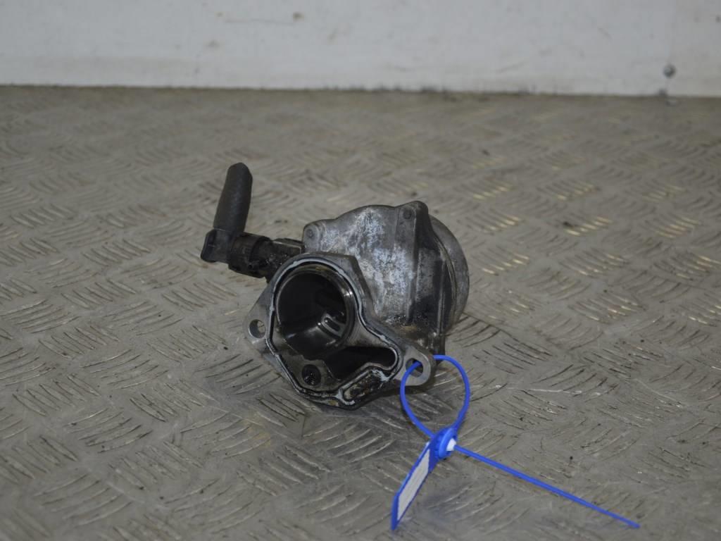 Насос вакуумный