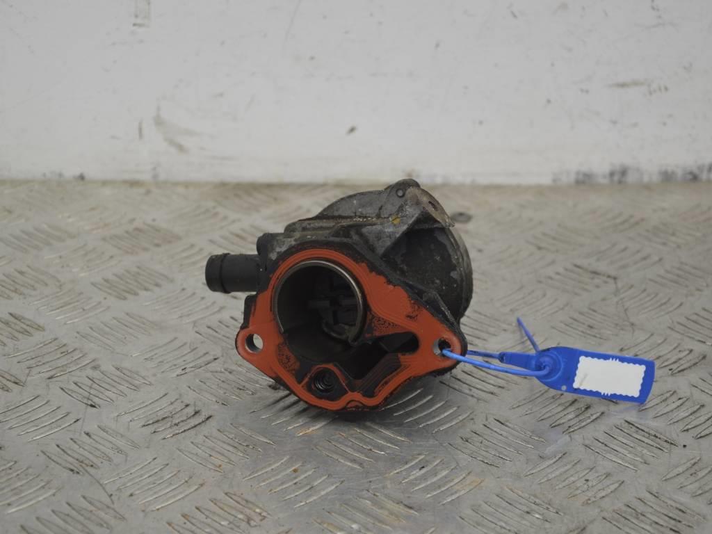 Насос вакуумный