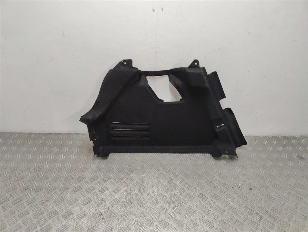 Обшивка багажника