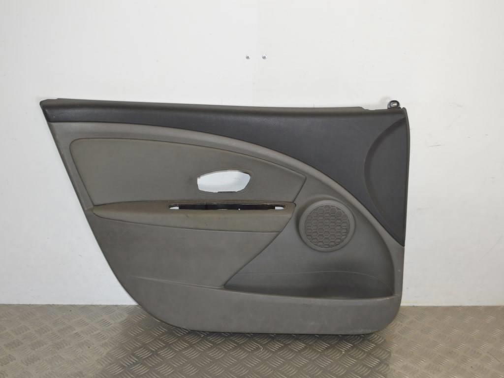 Обшивка двери передней левой (дверная карта) Renault Megane 3 (2008-2019) 809010439R