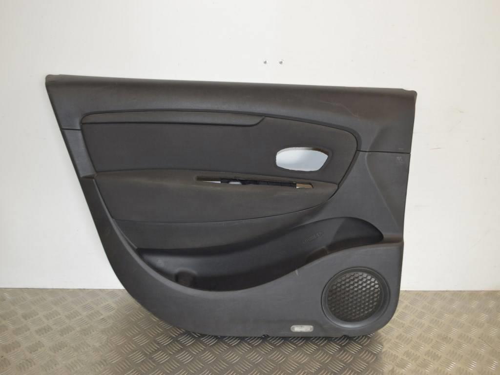 Обшивка двери передней левой (дверная карта) Renault Scenic 3 (2008-2015) 809010470R