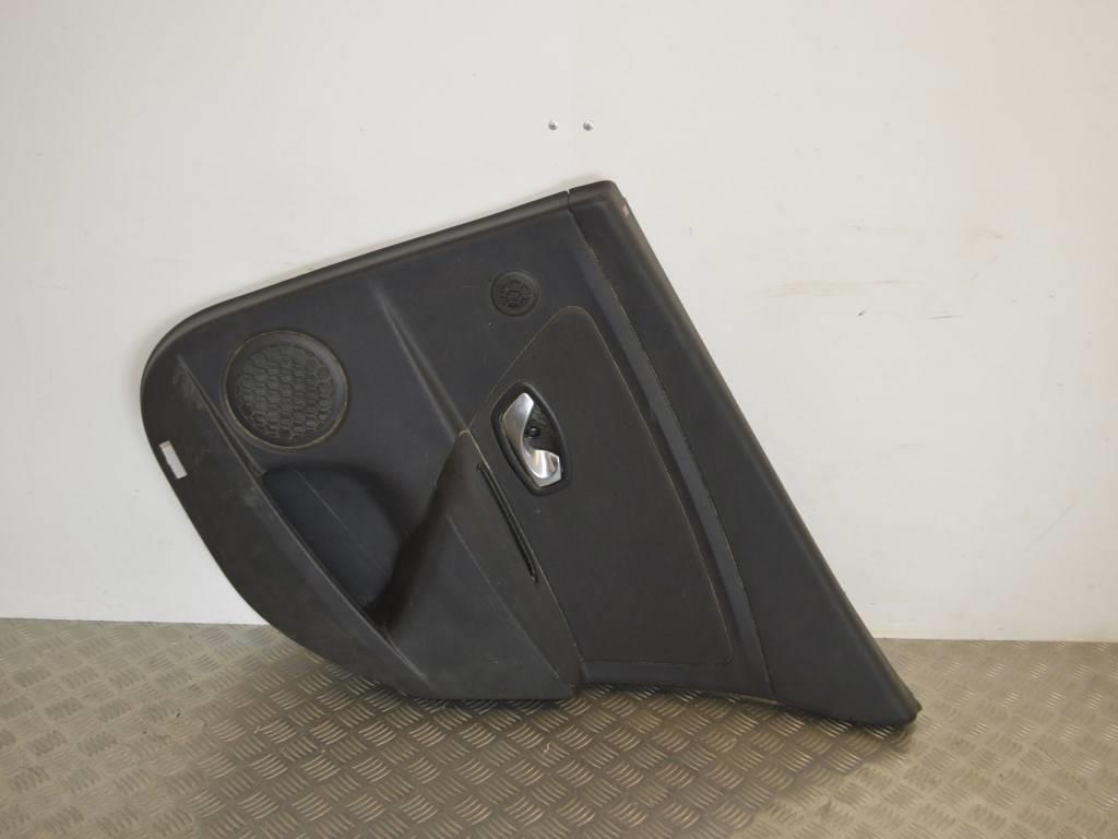 Обшивка двери задней правой (дверная карта)