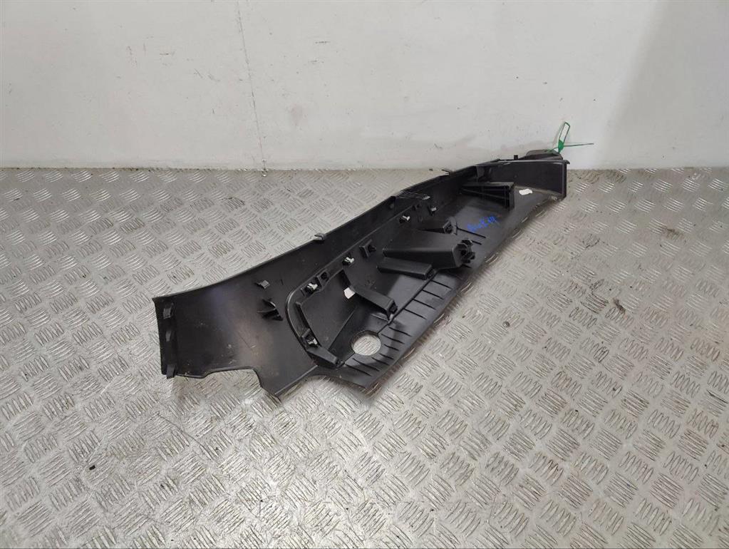 Обшивка салона