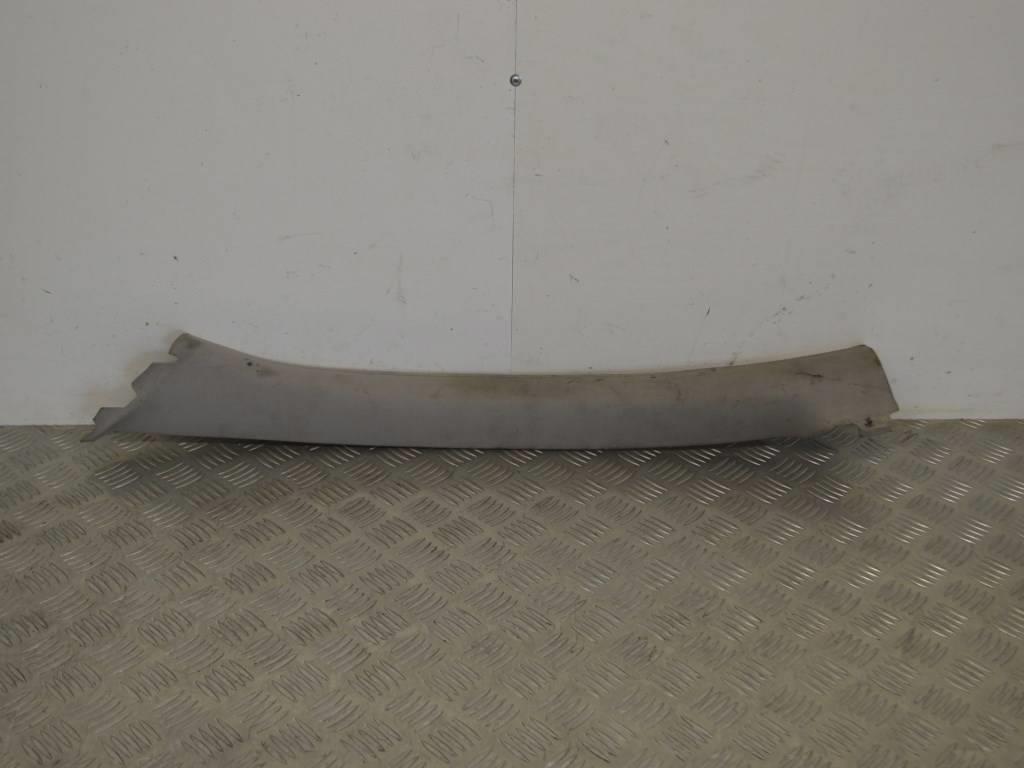 Обшивка стойки передней левой