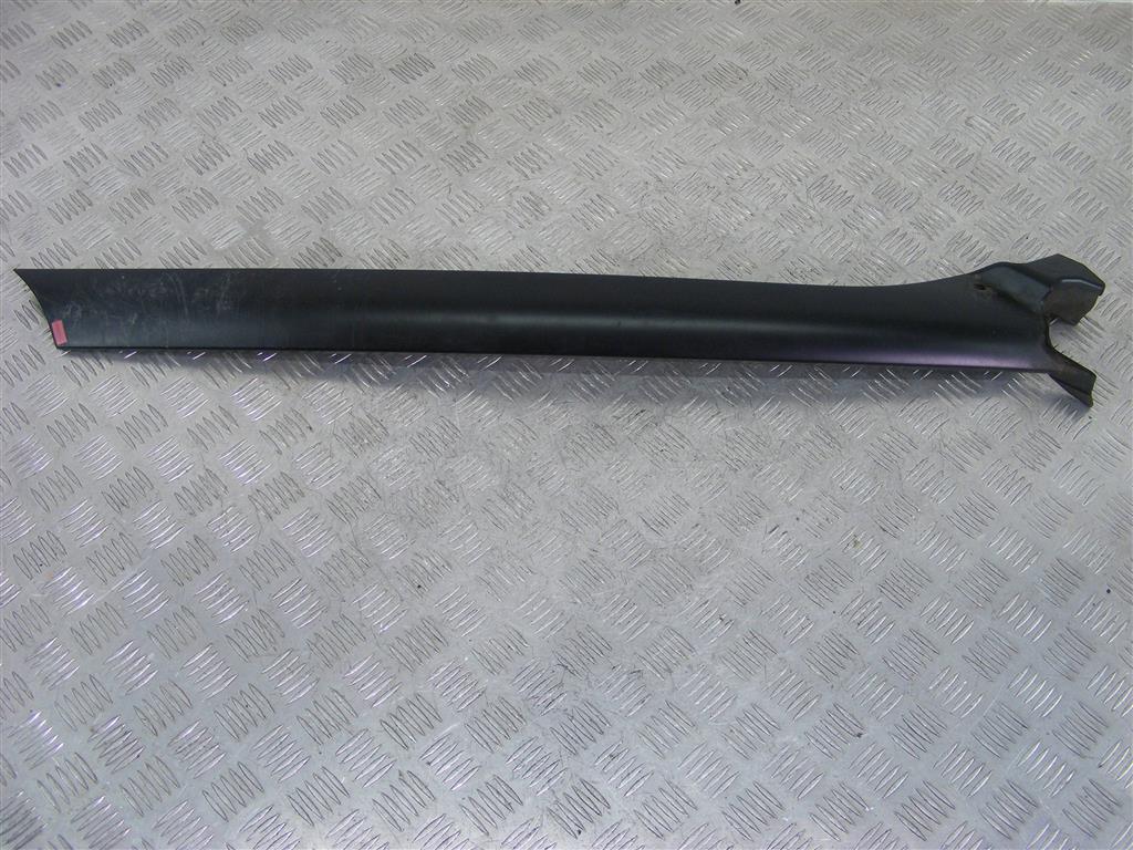 Обшивка стойки передней левой