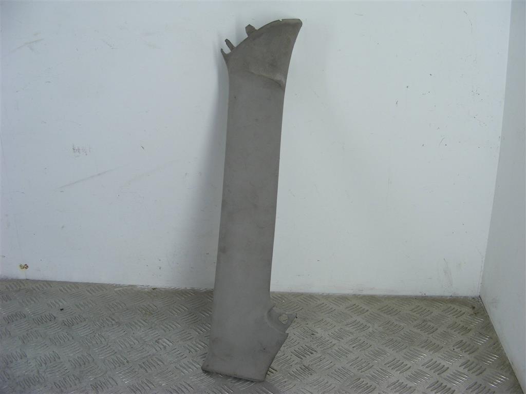 Обшивка стойки передней правой