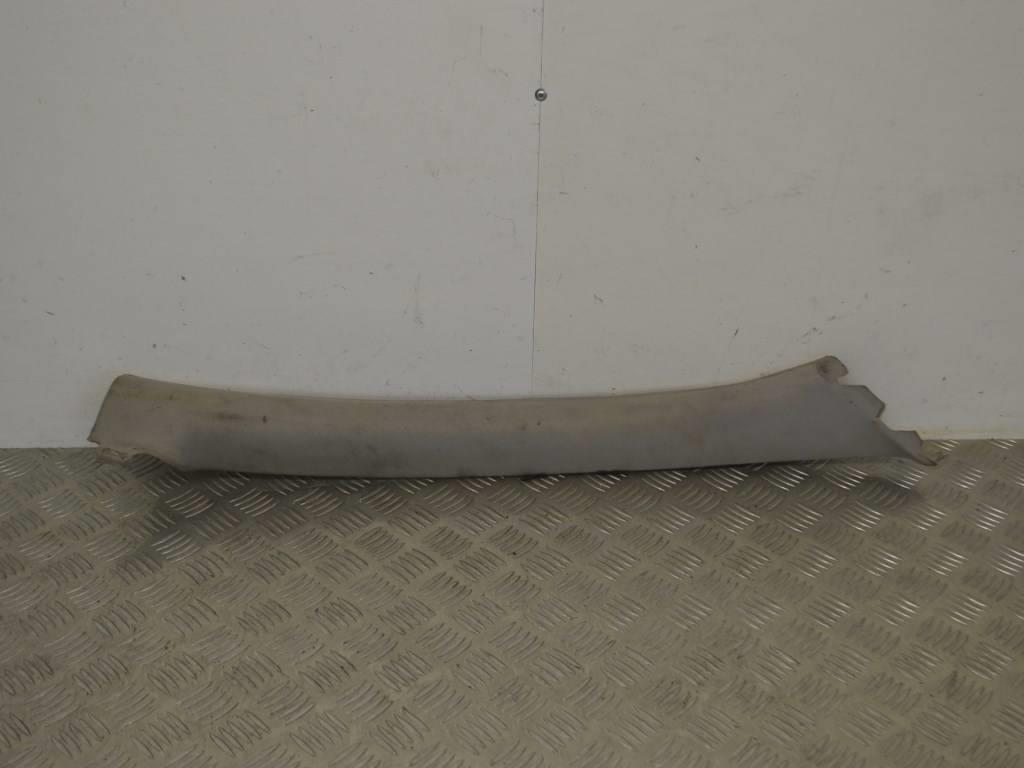 Обшивка стойки передней правой