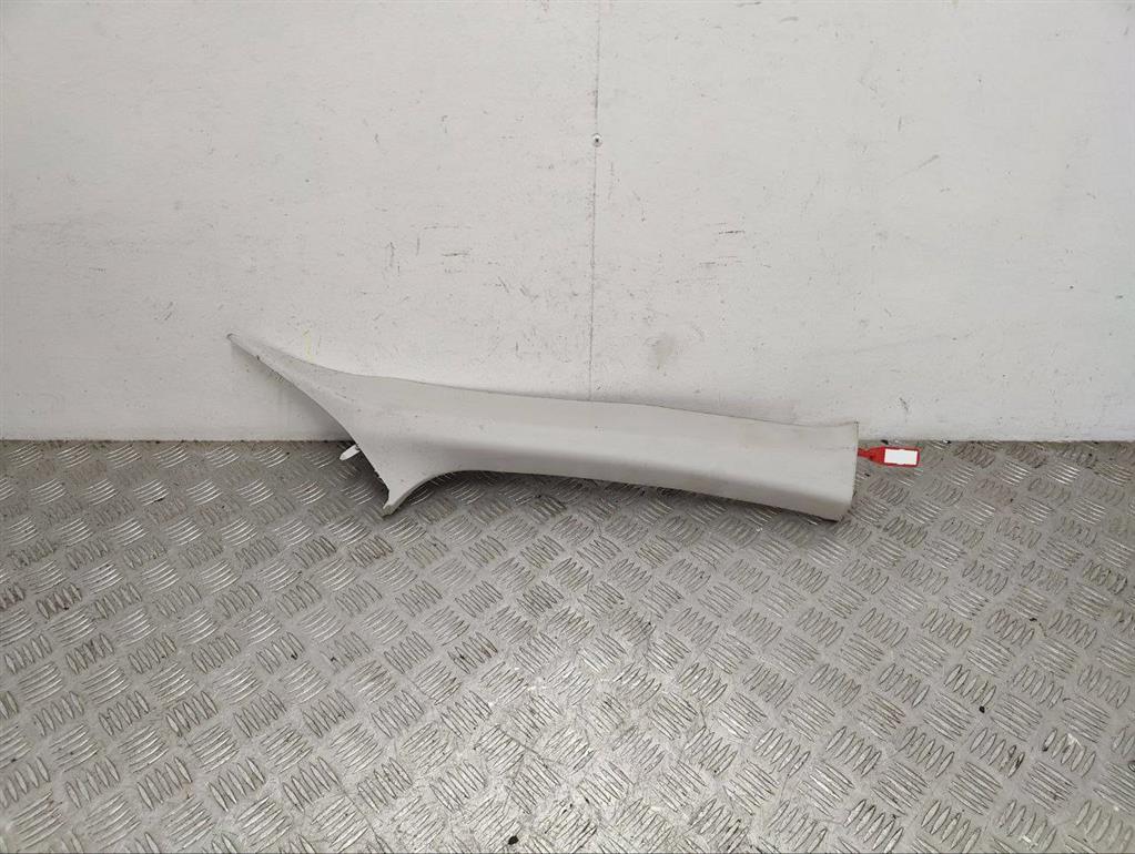 Обшивка стойки передней правой