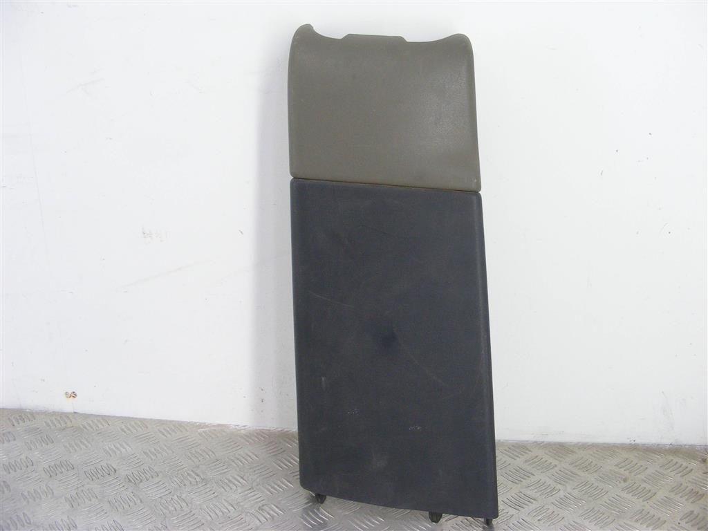 Обшивка стойки центральной левой