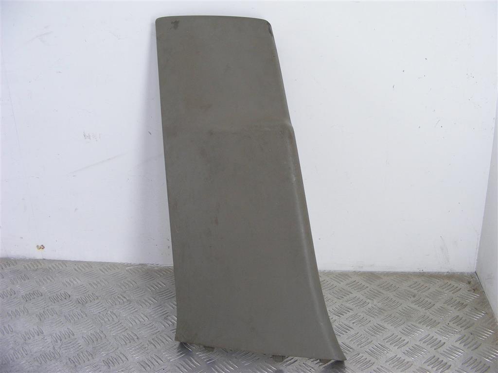 Обшивка стойки центральной левой