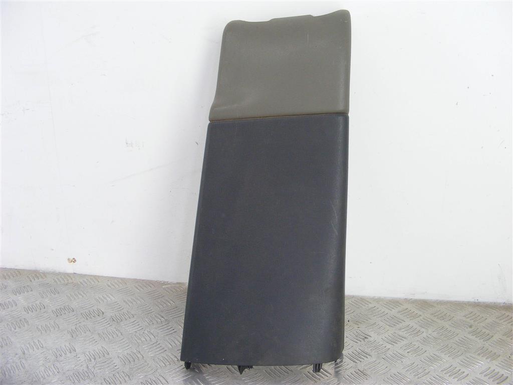 Обшивка стойки центральной правой