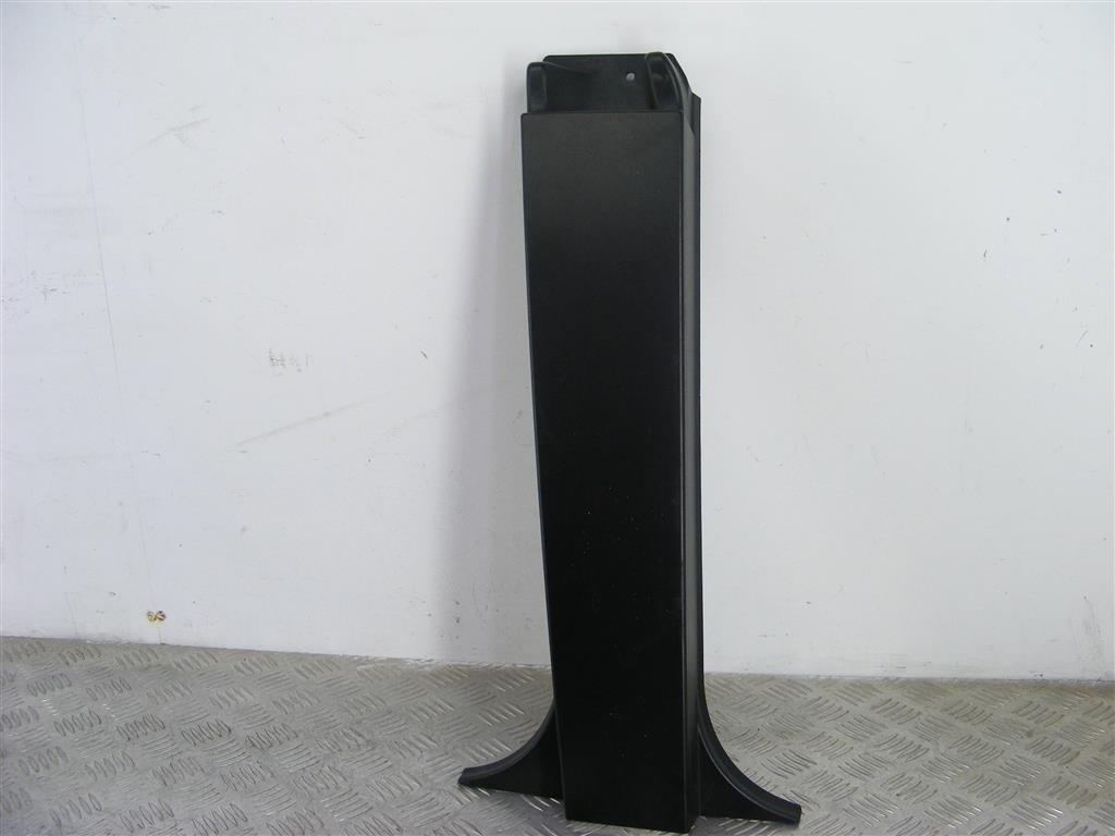 Обшивка стойки центральной правой Renault Espace 4 (2003-2010) 8200096315