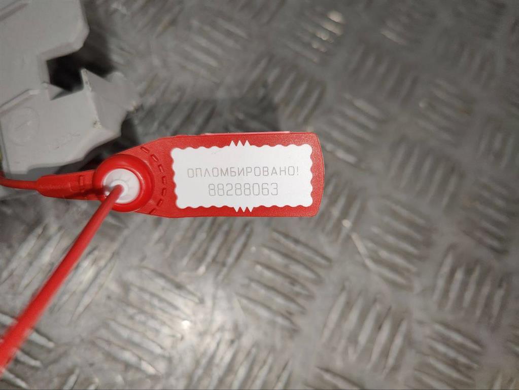 Обшивка стойки центральной правой