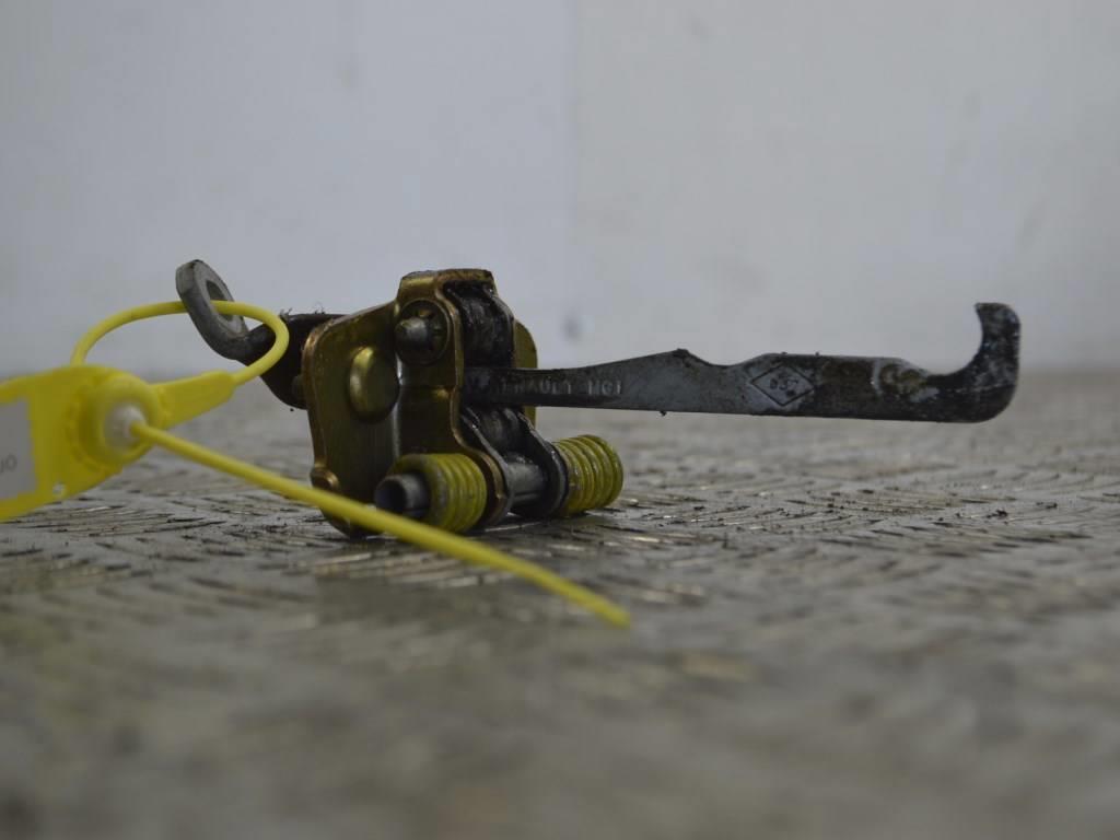 Ограничитель открывания двери Renault Megane 1 (1996-2002)