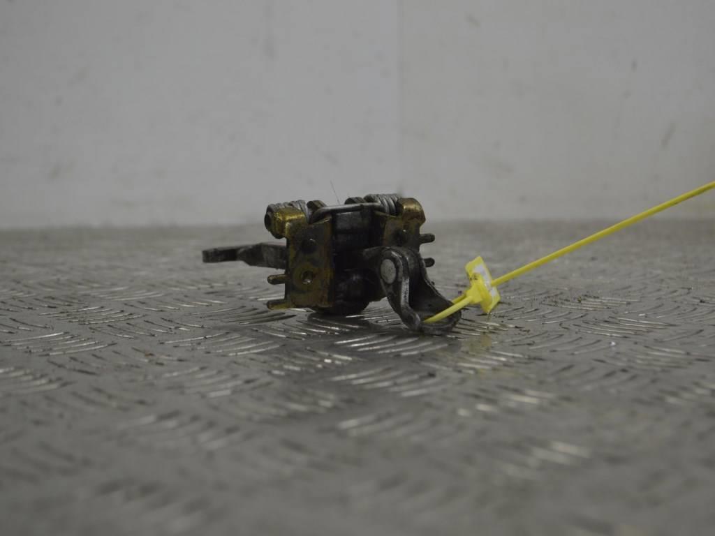 Ограничитель открывания двери