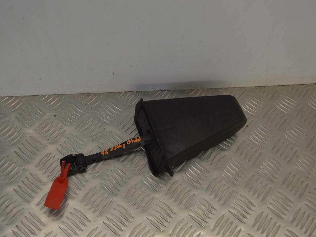 Ограничитель открывания двери