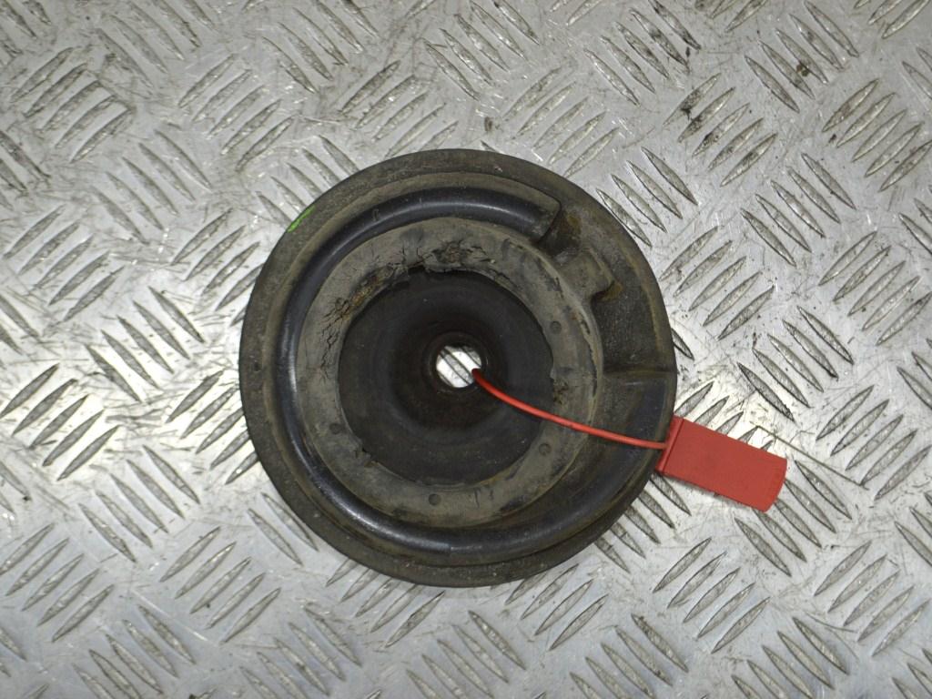 Опора амортизатора верхняя (чашка)