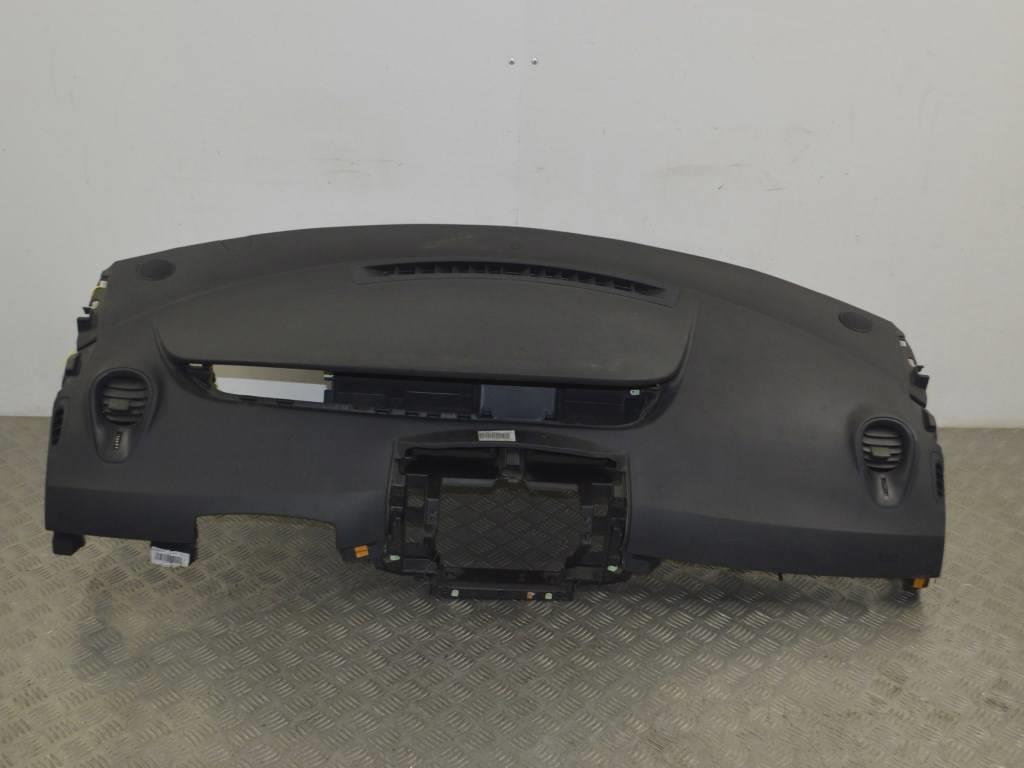 Панель передняя салона (торпедо) Renault Scenic 2 (2003-2009)