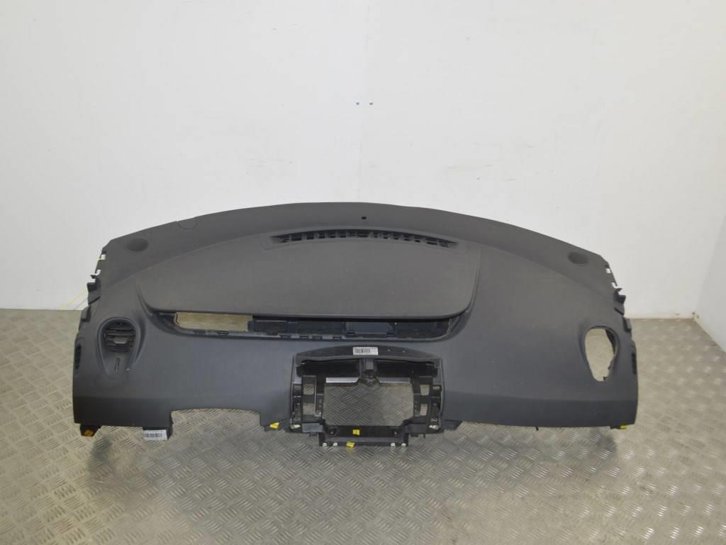 Панель передняя салона (торпедо)