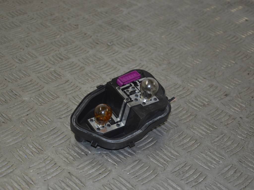 Панель (плата) фонаря заднего левого