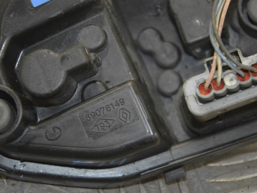 Панель (плата) фонаря заднего левого