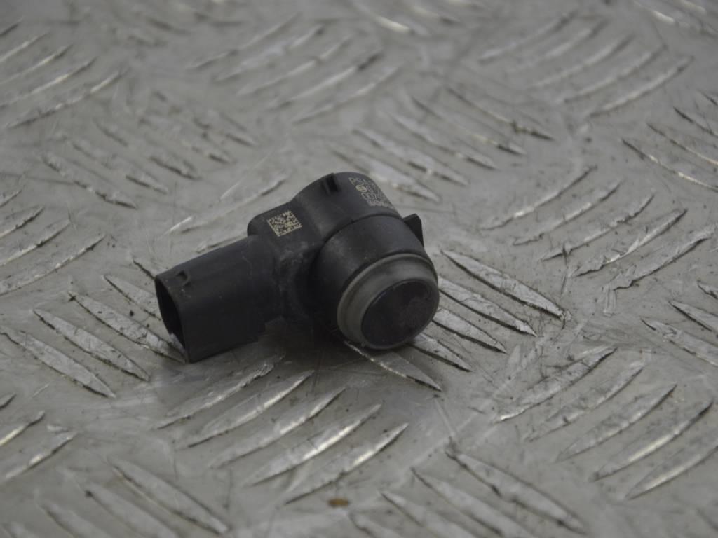 Парктроник передний